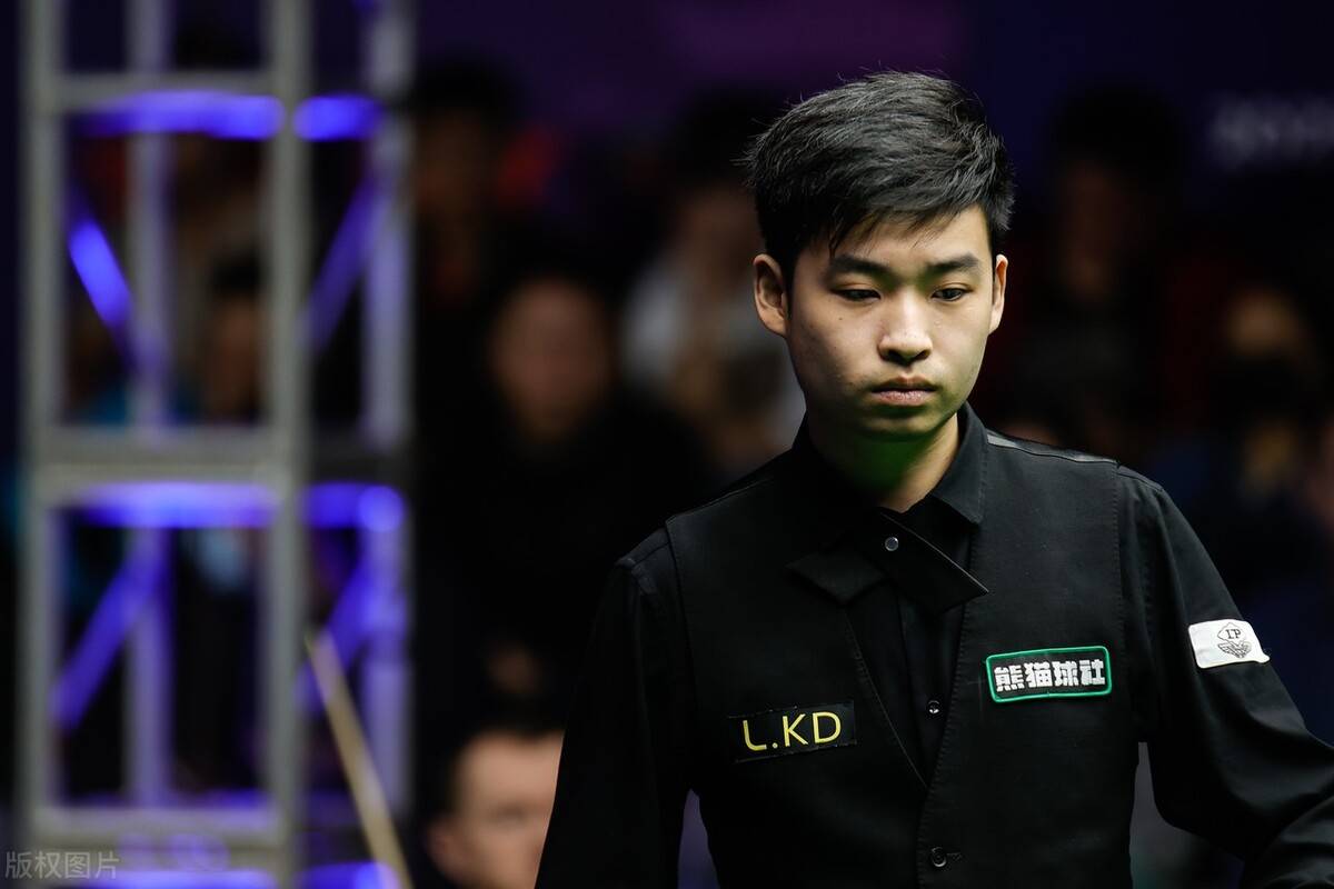 一个偏向快 一个偏向快