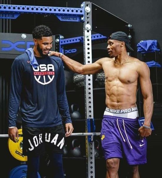 一旦对手持 一旦对手持